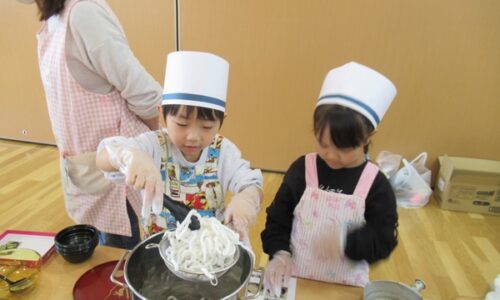 みんなでレストランごっこを楽しんだよ